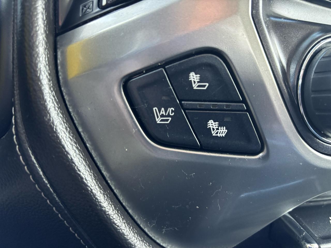 Chevrolet Silverado 1500 4WD Crew Cab 153.0" LTZ w/1LZ 2015