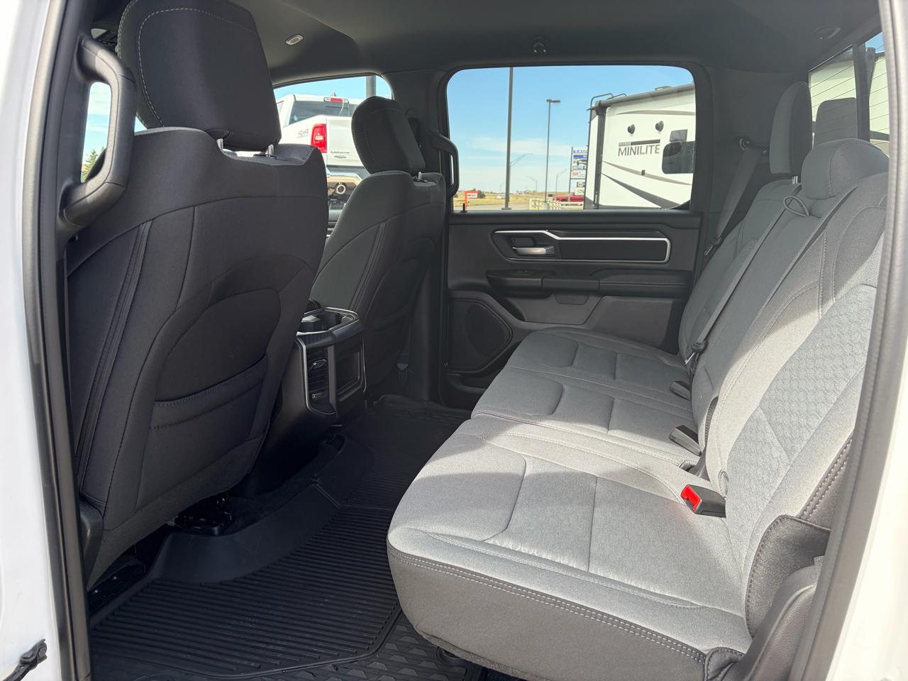 RAM 1500 Big Horn 4x4 Crew Cab 5'7" Box 2025