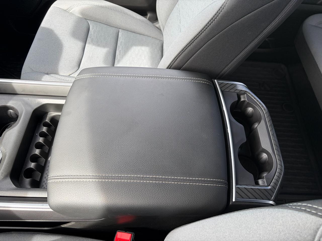 RAM 1500 Big Horn 4x4 Crew Cab 5'7" Box 2025