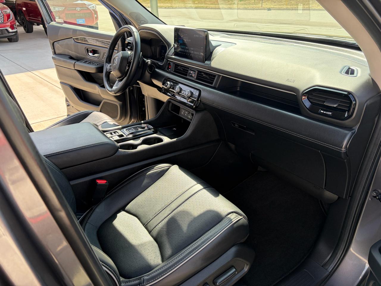 Honda Pilot Elite AWD 2023