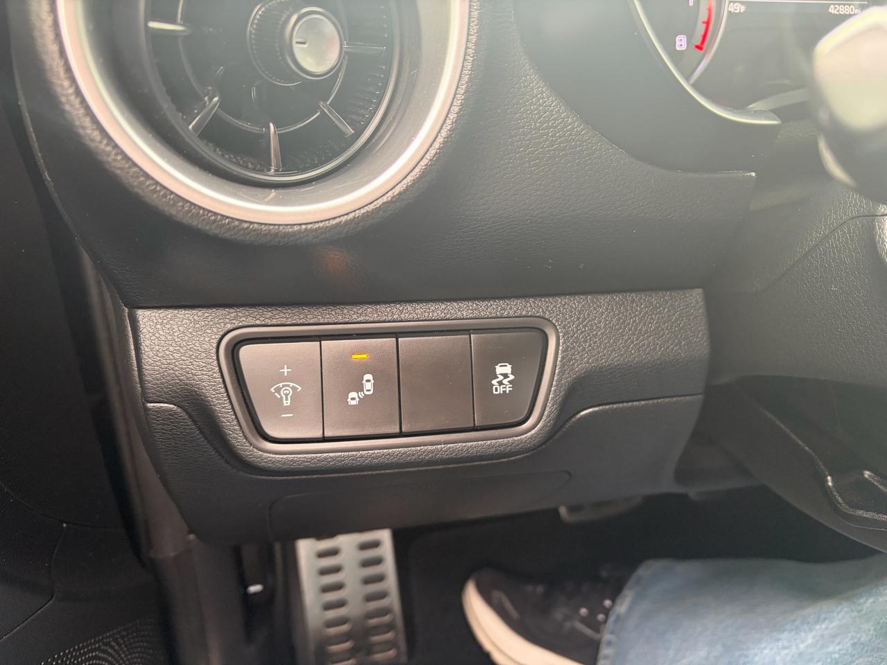 Kia Forte GT-Line IVT 2024