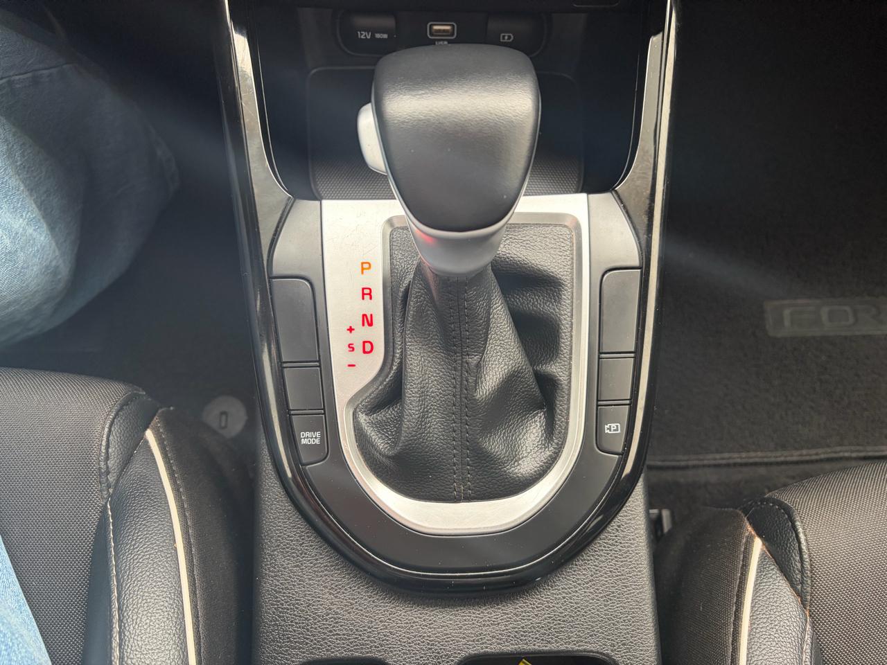 Kia Forte GT-Line IVT 2024