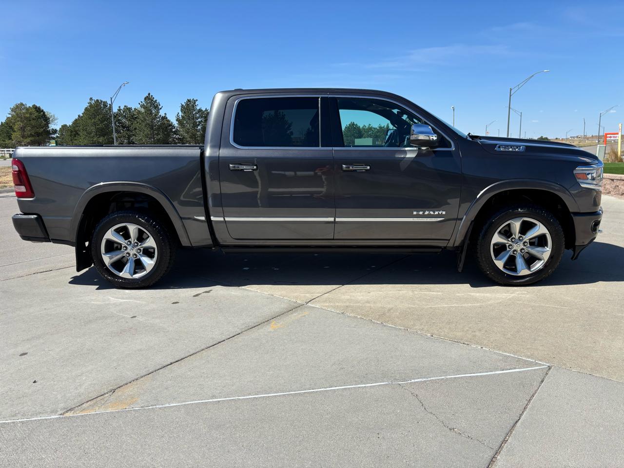 RAM 1500 Limited 4x4 Crew Cab 5'7" Box 2020