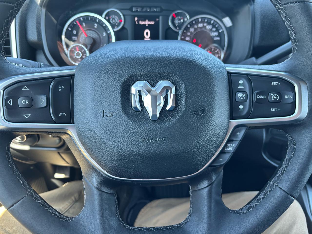 RAM 2500 Big Horn 4x4 Crew Cab 6'4" Box 2026