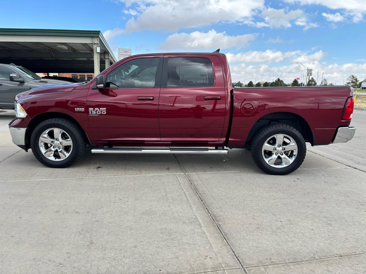RAM 1500 Classic Big Horn 4x4 Crew Cab 5'7" Box 2019