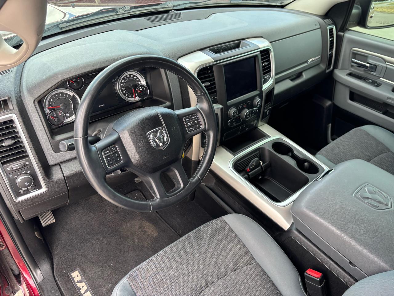 RAM 1500 Classic Big Horn 4x4 Crew Cab 5'7" Box 2019