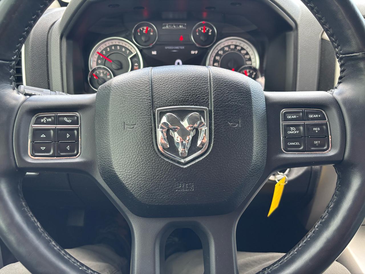 RAM 1500 Classic Big Horn 4x4 Crew Cab 5'7" Box 2019