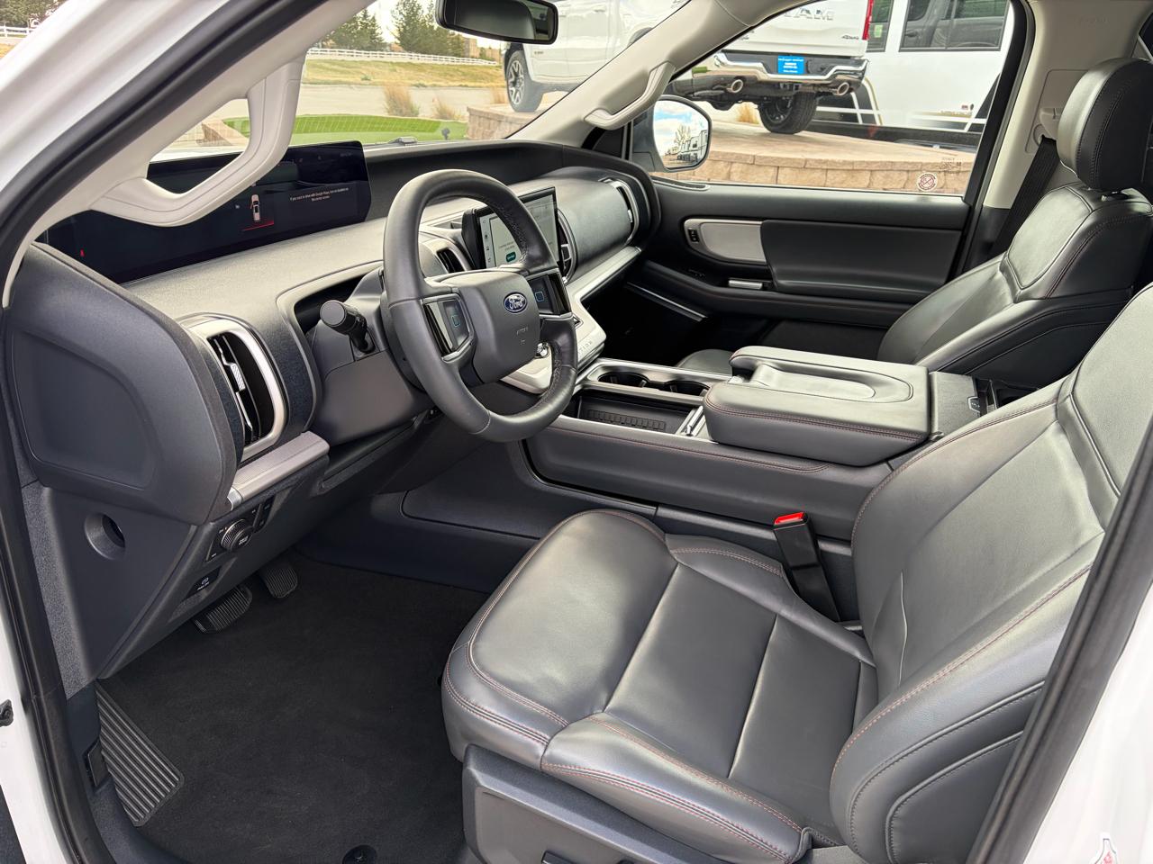 Ford Expedition Active 4x4 2025