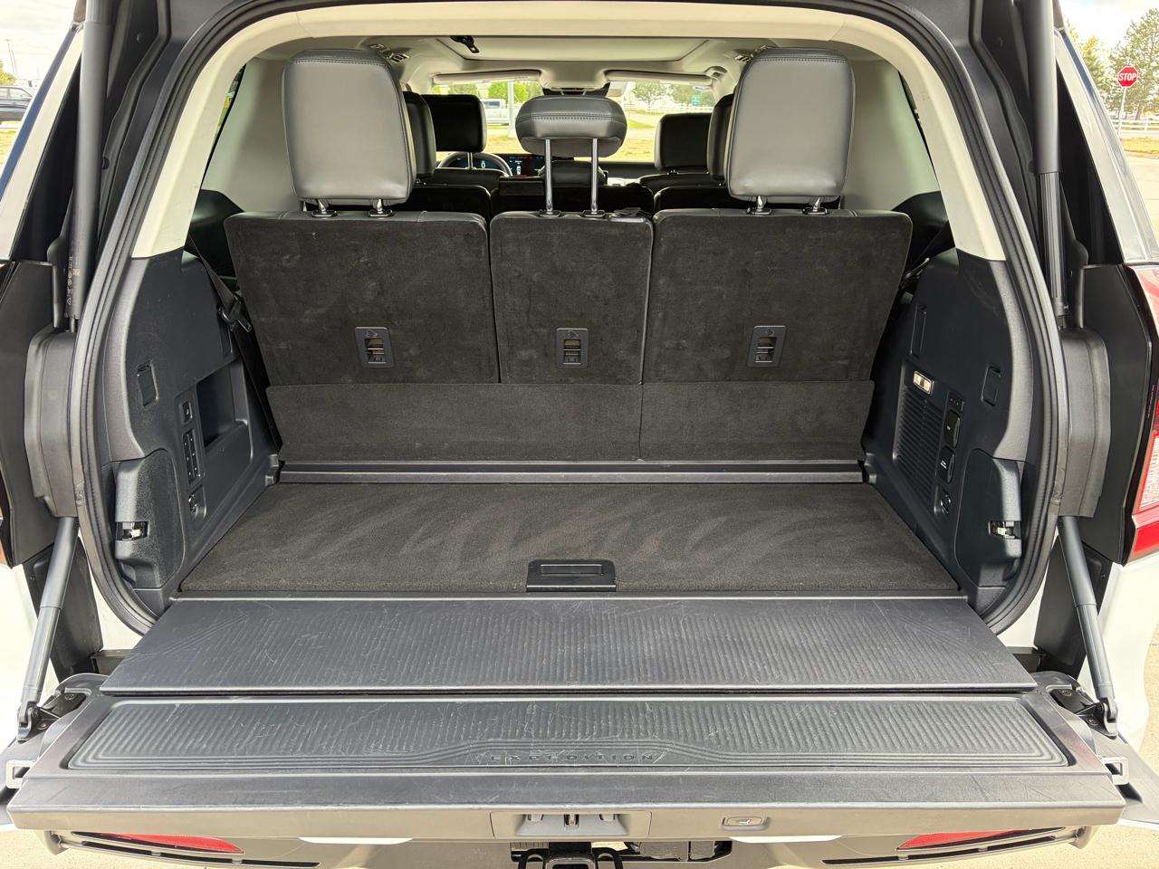 Ford Expedition Active 4x4 2025
