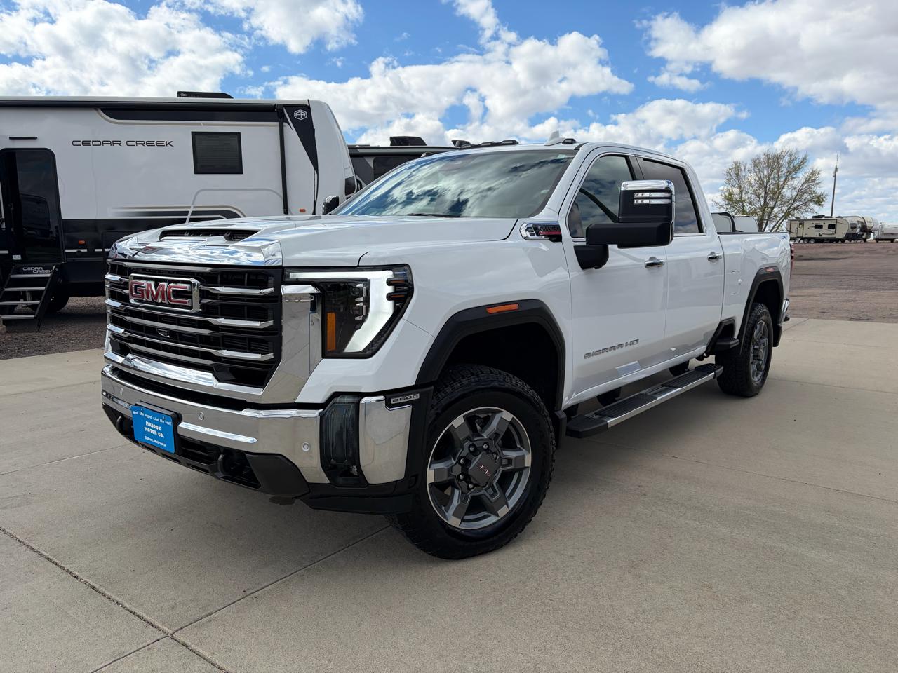 GMC Sierra 2500HD 4WD Crew Cab 159" SLT 2025