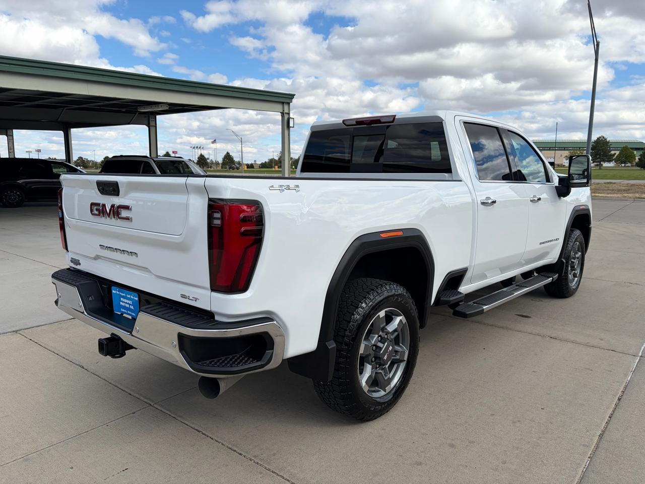 GMC Sierra 2500HD 4WD Crew Cab 159" SLT 2025