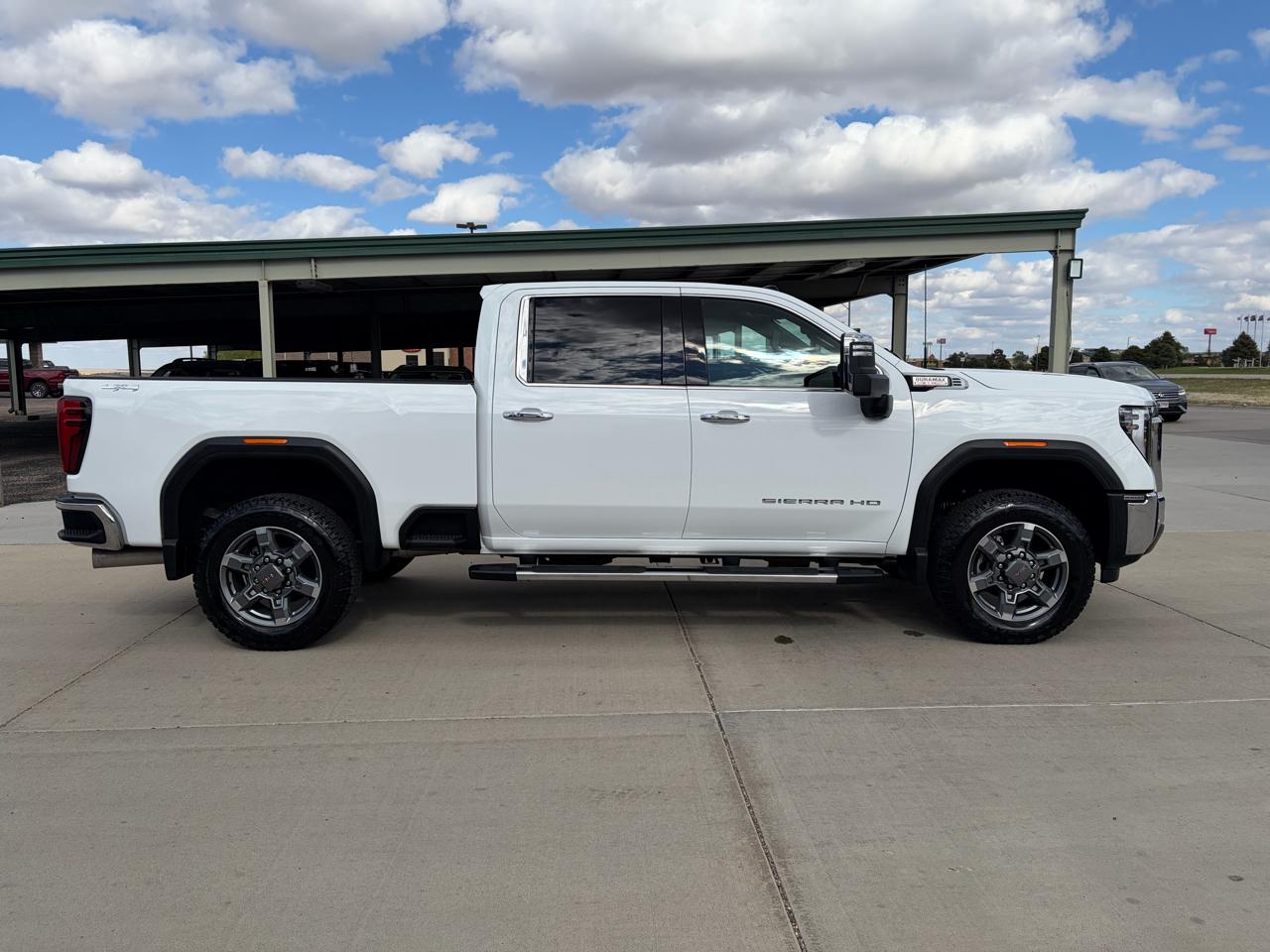 GMC Sierra 2500HD 4WD Crew Cab 159" SLT 2025