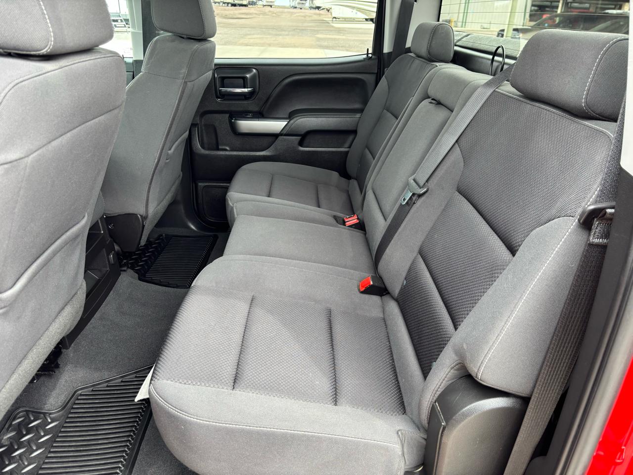 Chevrolet Silverado 1500 4WD Crew Cab 143.5" LT w/1LT 2018