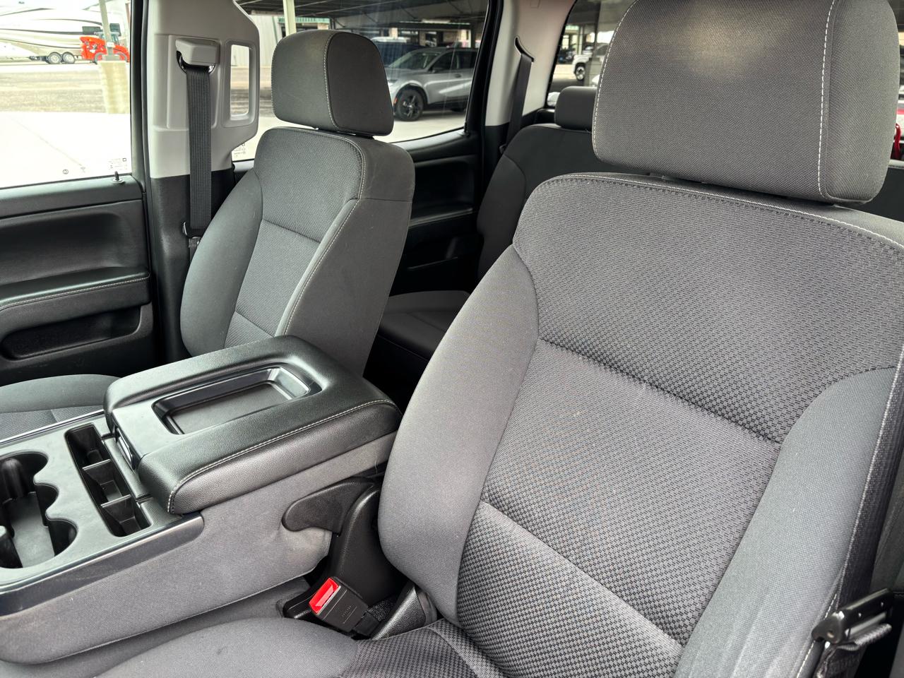 Chevrolet Silverado 1500 4WD Crew Cab 143.5" LT w/1LT 2018