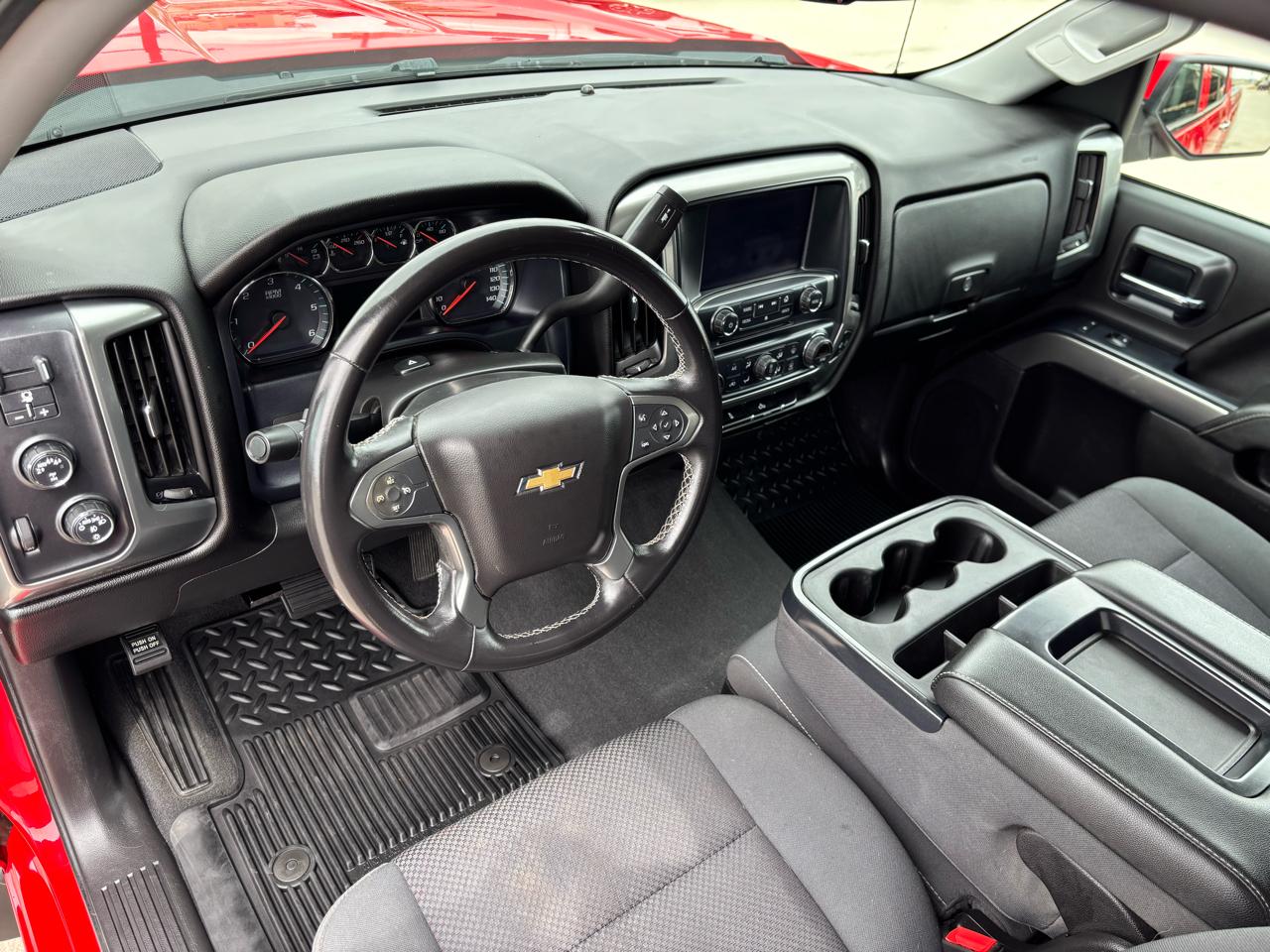 Chevrolet Silverado 1500 4WD Crew Cab 143.5" LT w/1LT 2018