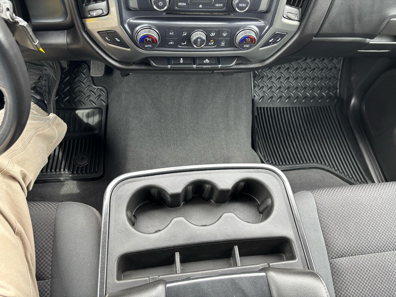 Chevrolet Silverado 1500 4WD Crew Cab 143.5" LT w/1LT 2018