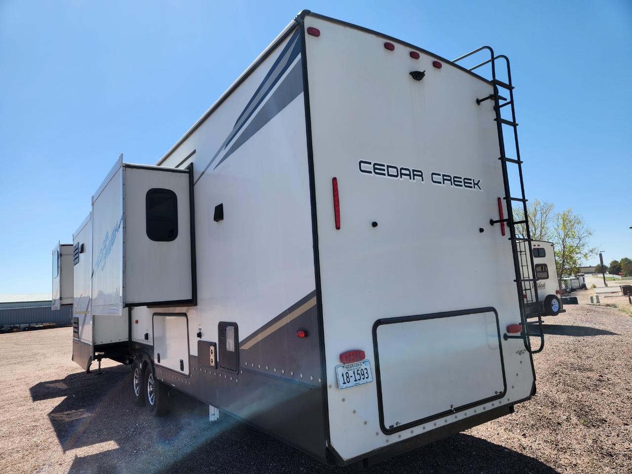 Forest River Cedar Creek  2022
