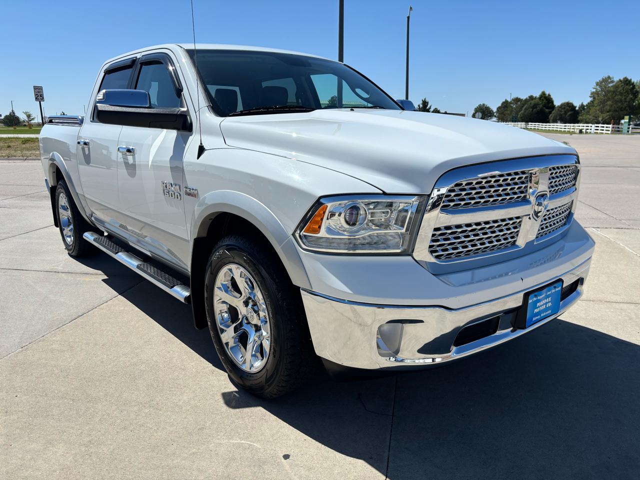 RAM 1500 4WD Crew Cab 140.5" Laramie 2013