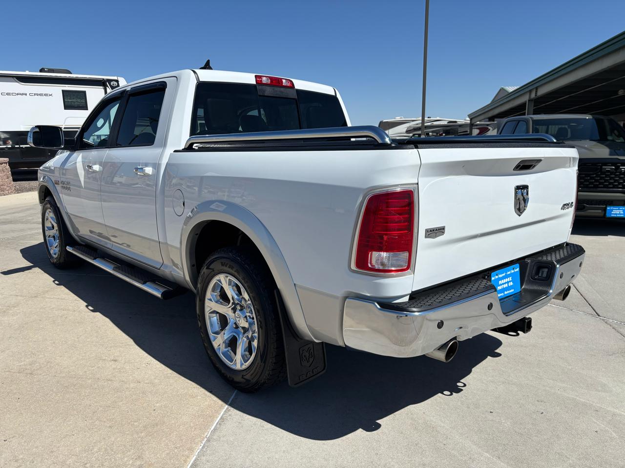RAM 1500 4WD Crew Cab 140.5" Laramie 2013