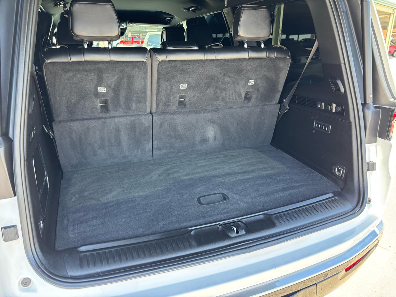 Jeep Wagoneer Series II 4x4 2023