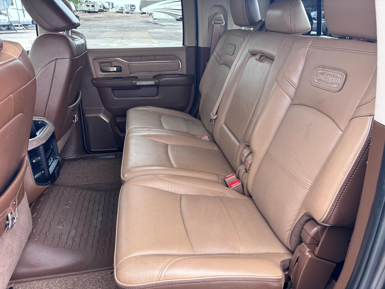 RAM 2500 Longhorn 4x4 Mega Cab 6'4" Box 2022