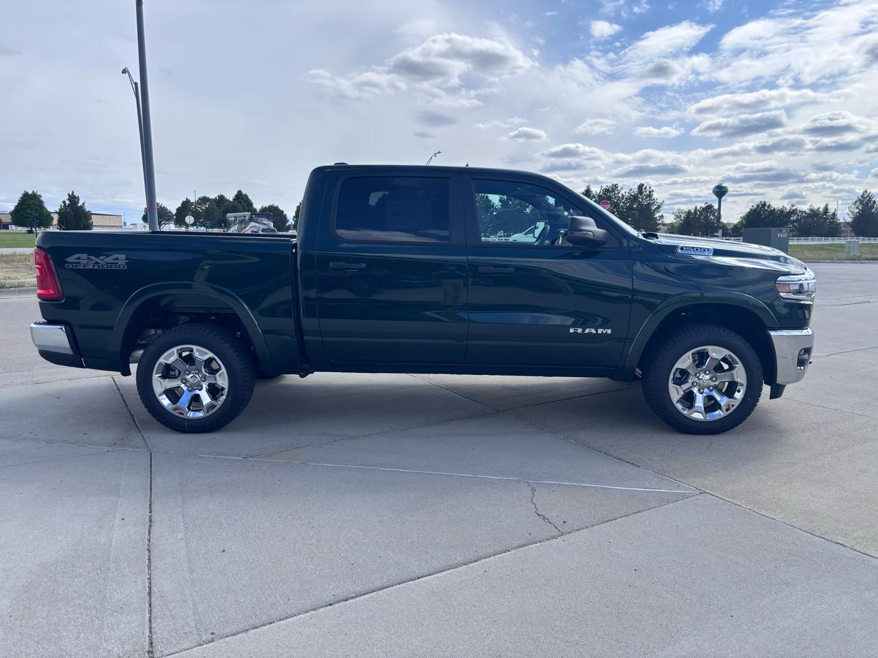 RAM 1500 Big Horn 4x4 Crew Cab 5'7" Box 2026