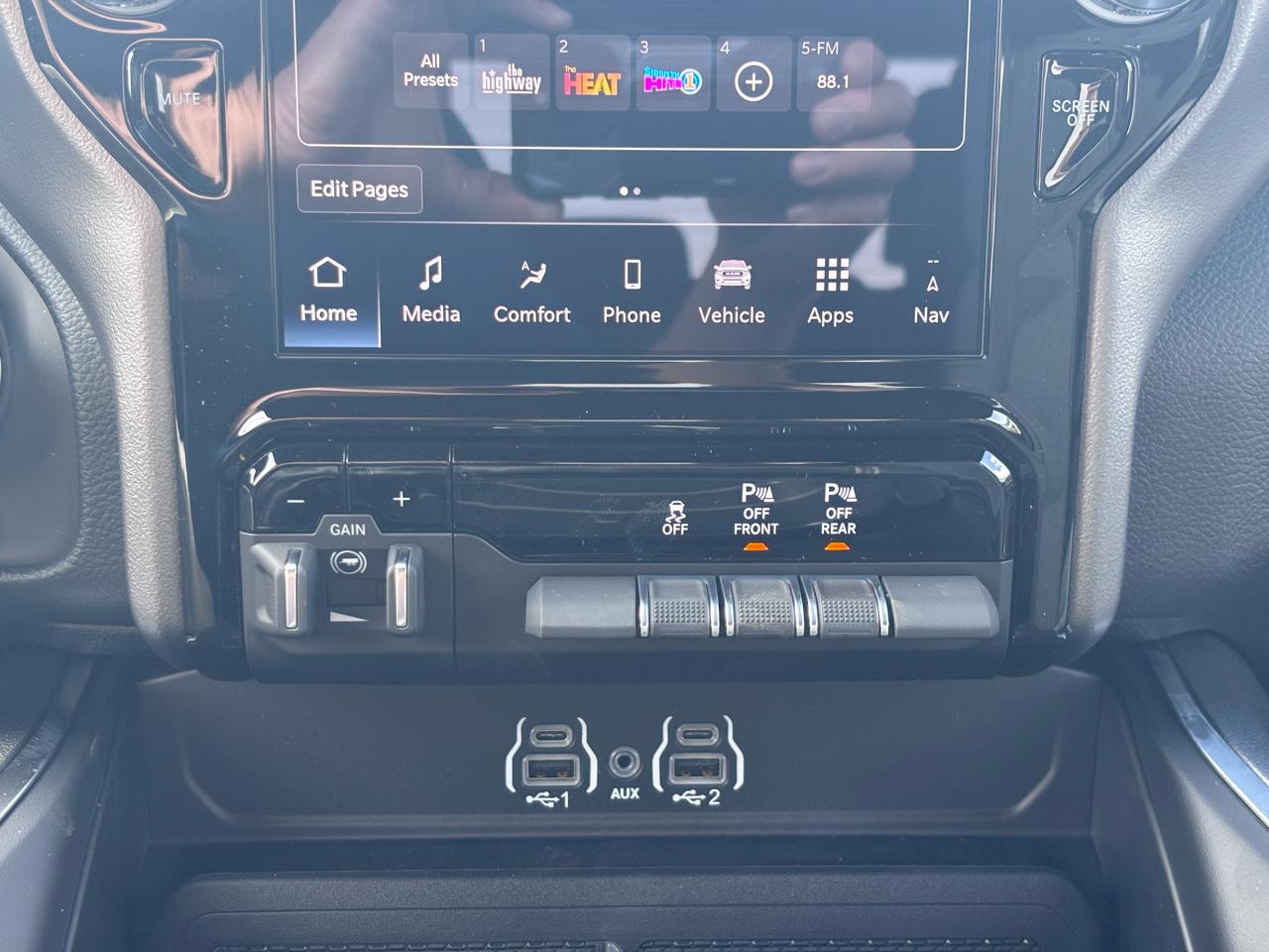 RAM 1500 Big Horn 4x4 Crew Cab 5'7" Box 2026