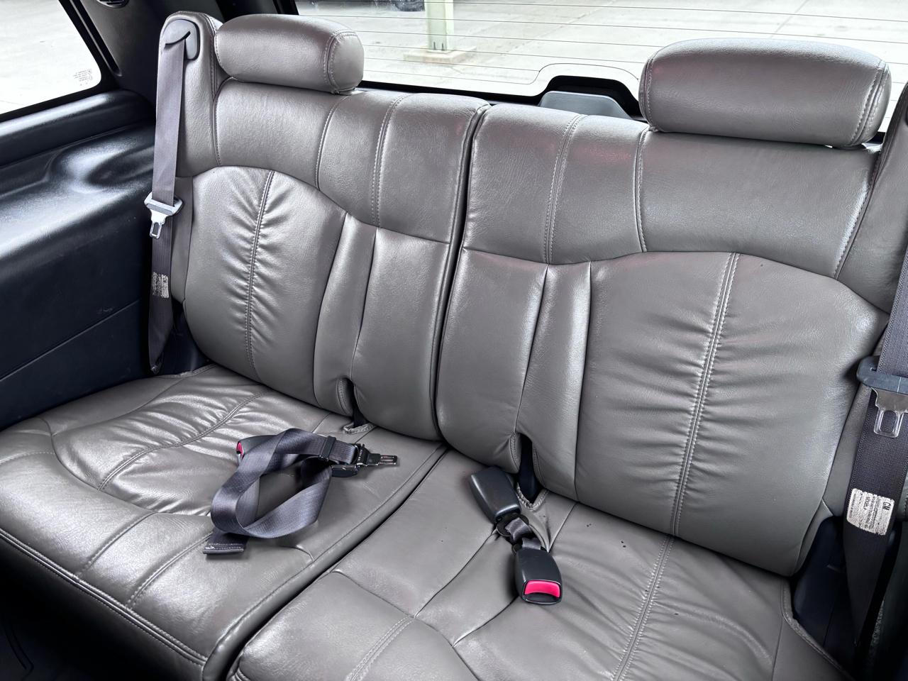 Chevrolet Tahoe 4dr 1500 LT 2002