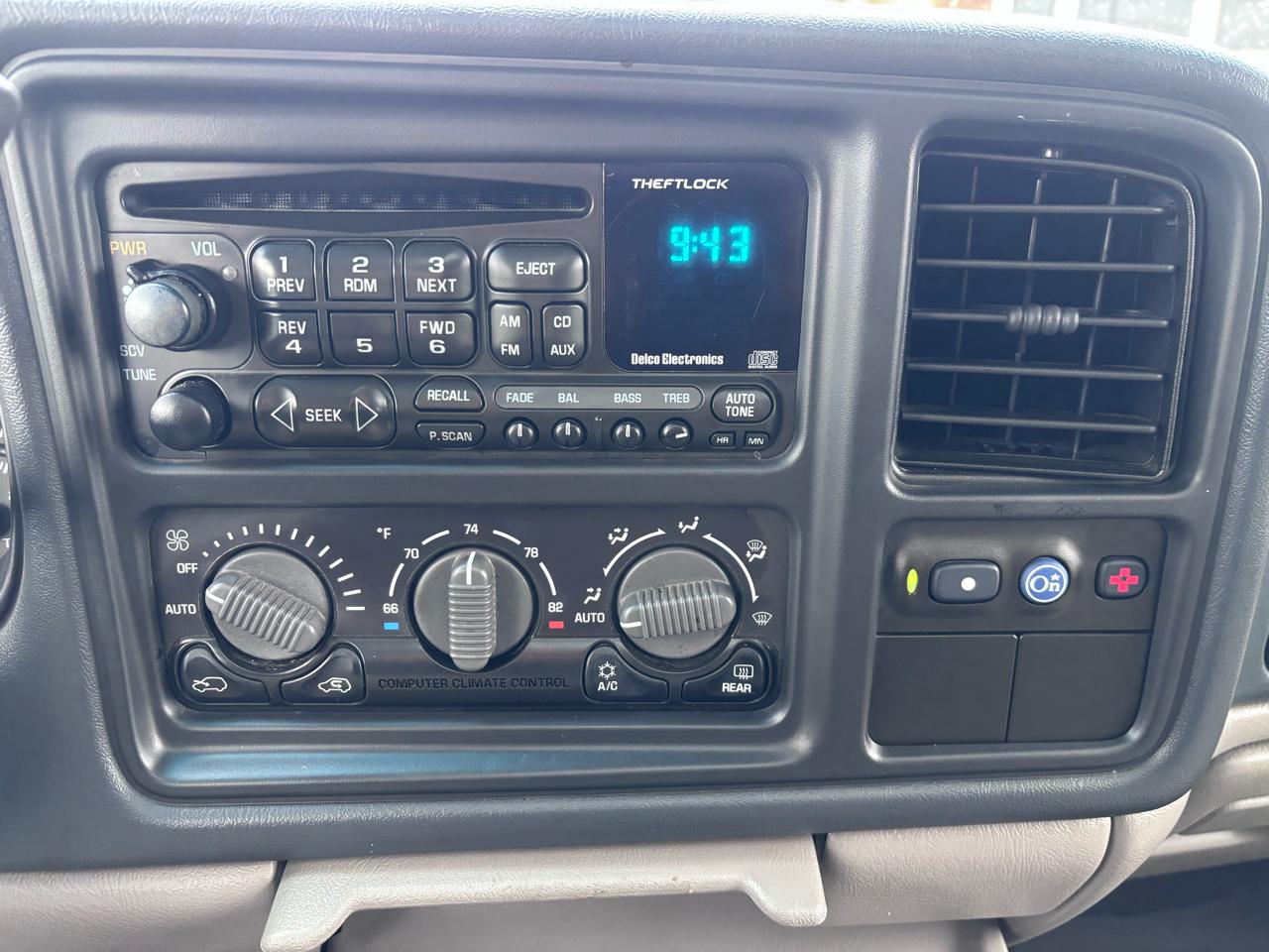 Chevrolet Tahoe 4dr 1500 LT 2002
