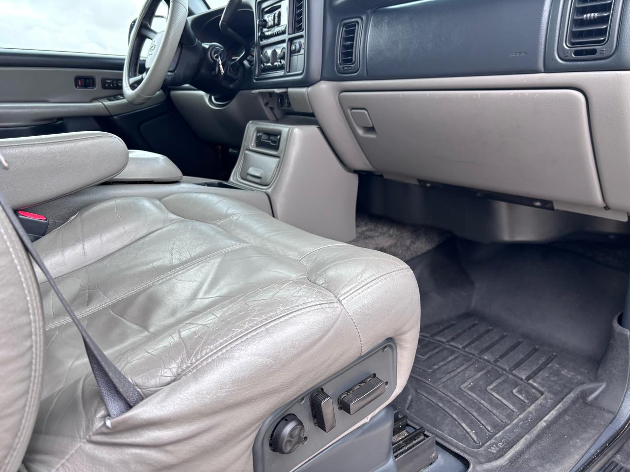 Chevrolet Tahoe 4dr 1500 LT 2002