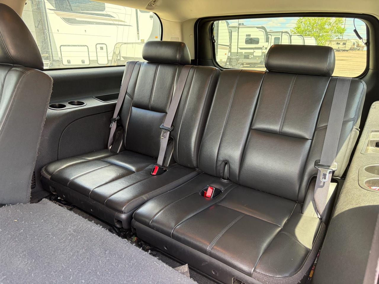 GMC Yukon XL 4WD 4dr 1500 SLT 2013