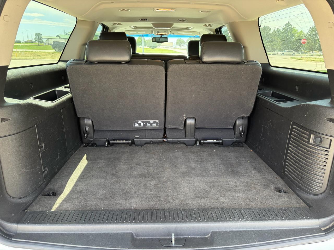 GMC Yukon XL 4WD 4dr 1500 SLT 2013