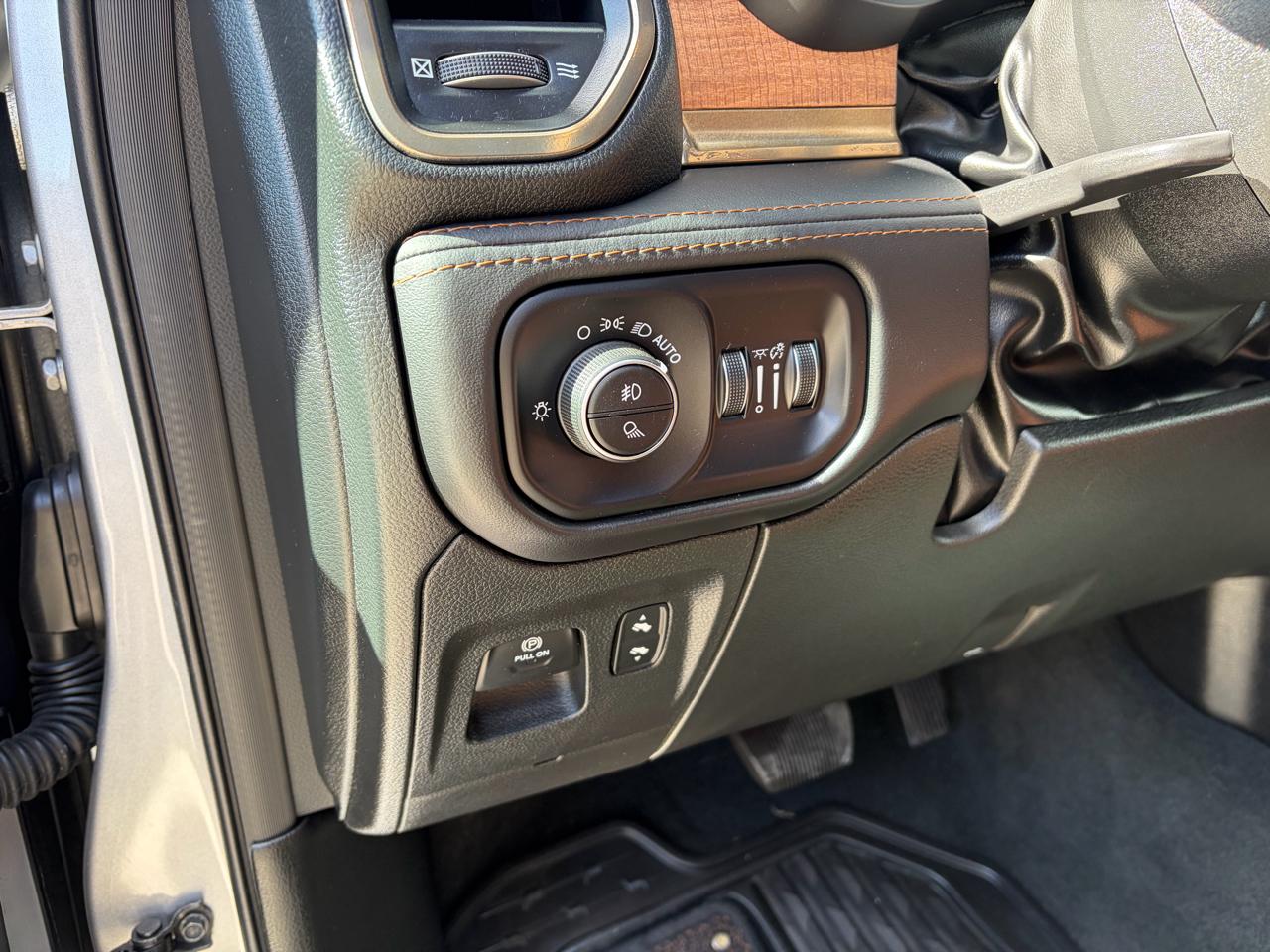 RAM 1500 Longhorn 4x4 Crew Cab 6'4" Box 2023