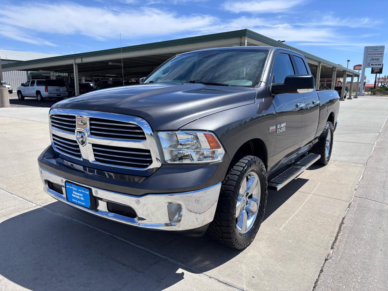 RAM 1500 Big Horn 4x4 Quad Cab 6'4" Box 2017