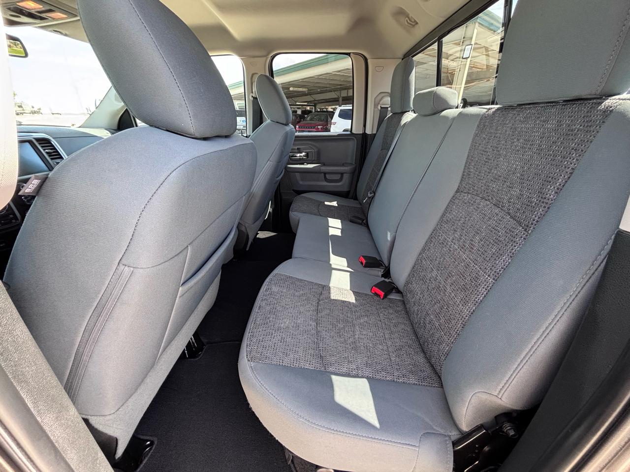 RAM 1500 Big Horn 4x4 Quad Cab 6'4" Box 2017