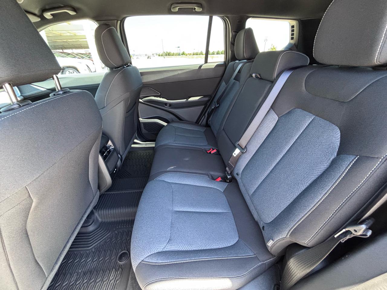 Jeep Cherokee Laredo 4x4 2026