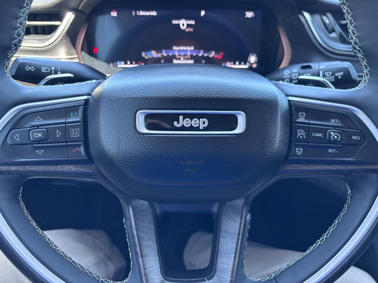 Jeep Grand Cherokee Limited 4x4 2023