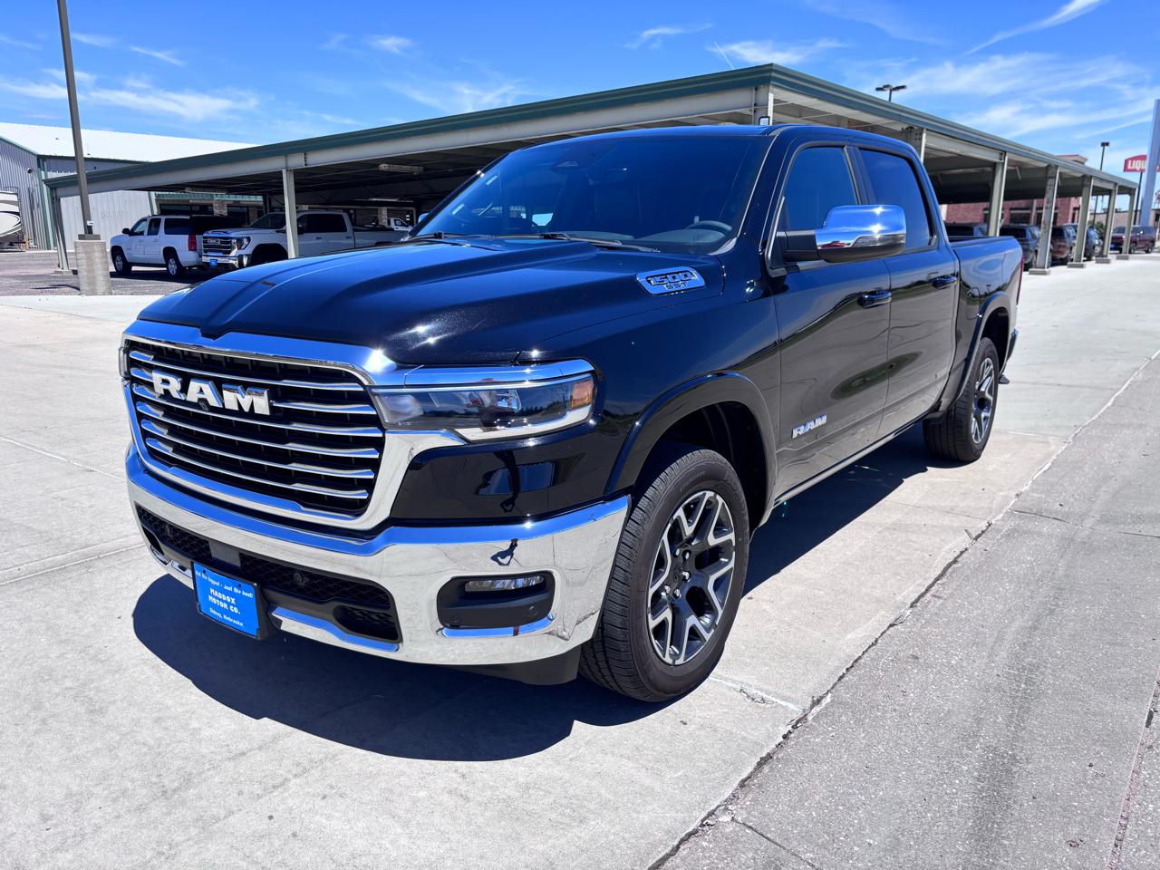 RAM 1500 Laramie 4x4 Crew Cab 5'7" Box 2025