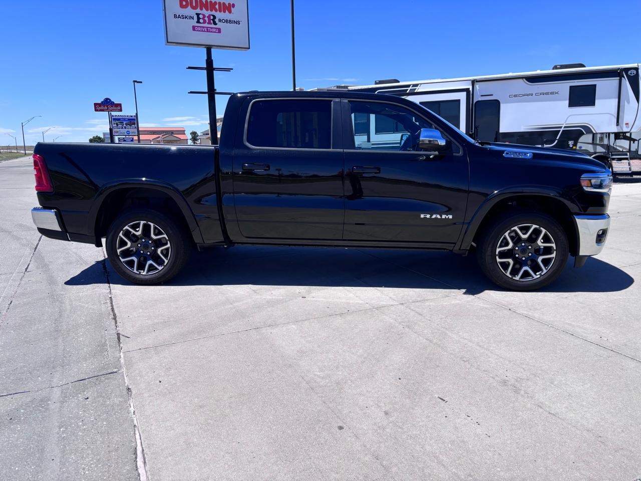RAM 1500 Laramie 4x4 Crew Cab 5'7" Box 2025