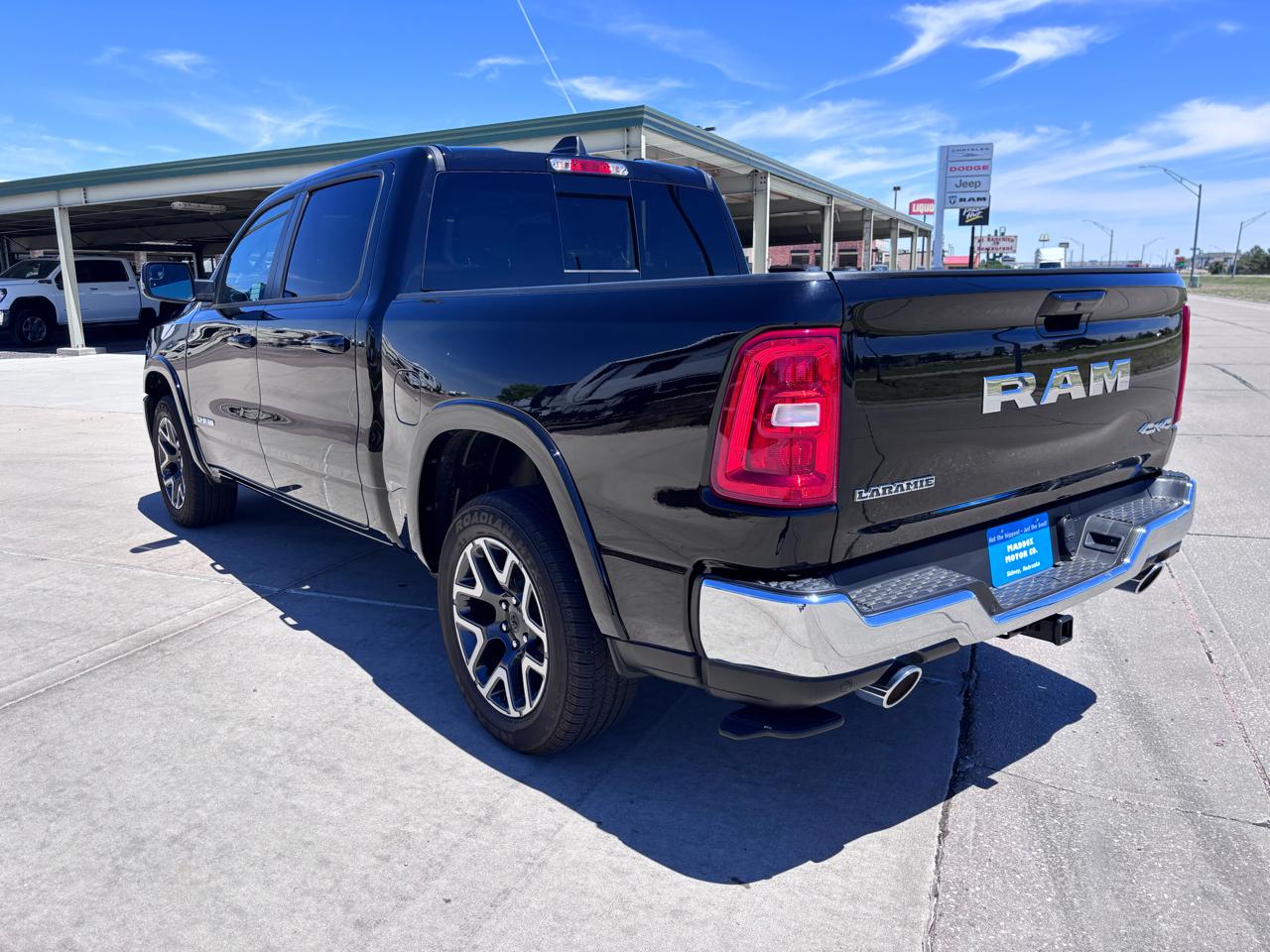 RAM 1500 Laramie 4x4 Crew Cab 5'7" Box 2025