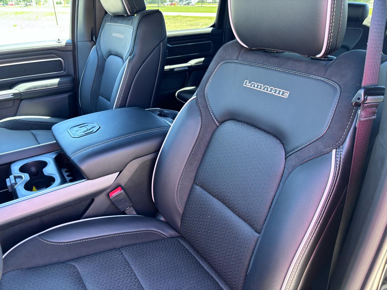 RAM 1500 Laramie 4x4 Crew Cab 5'7" Box 2025