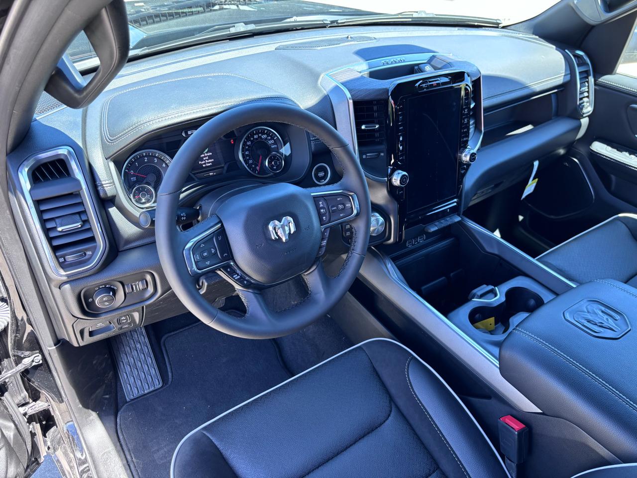 RAM 1500 Laramie 4x4 Crew Cab 5'7" Box 2025
