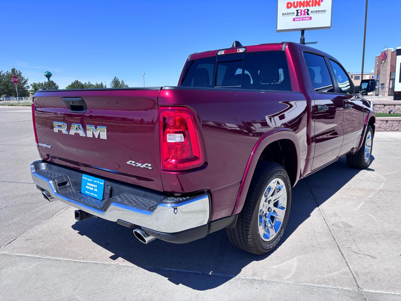 RAM 1500 Lone Star 4x4 Crew Cab 5'7" Box 2025
