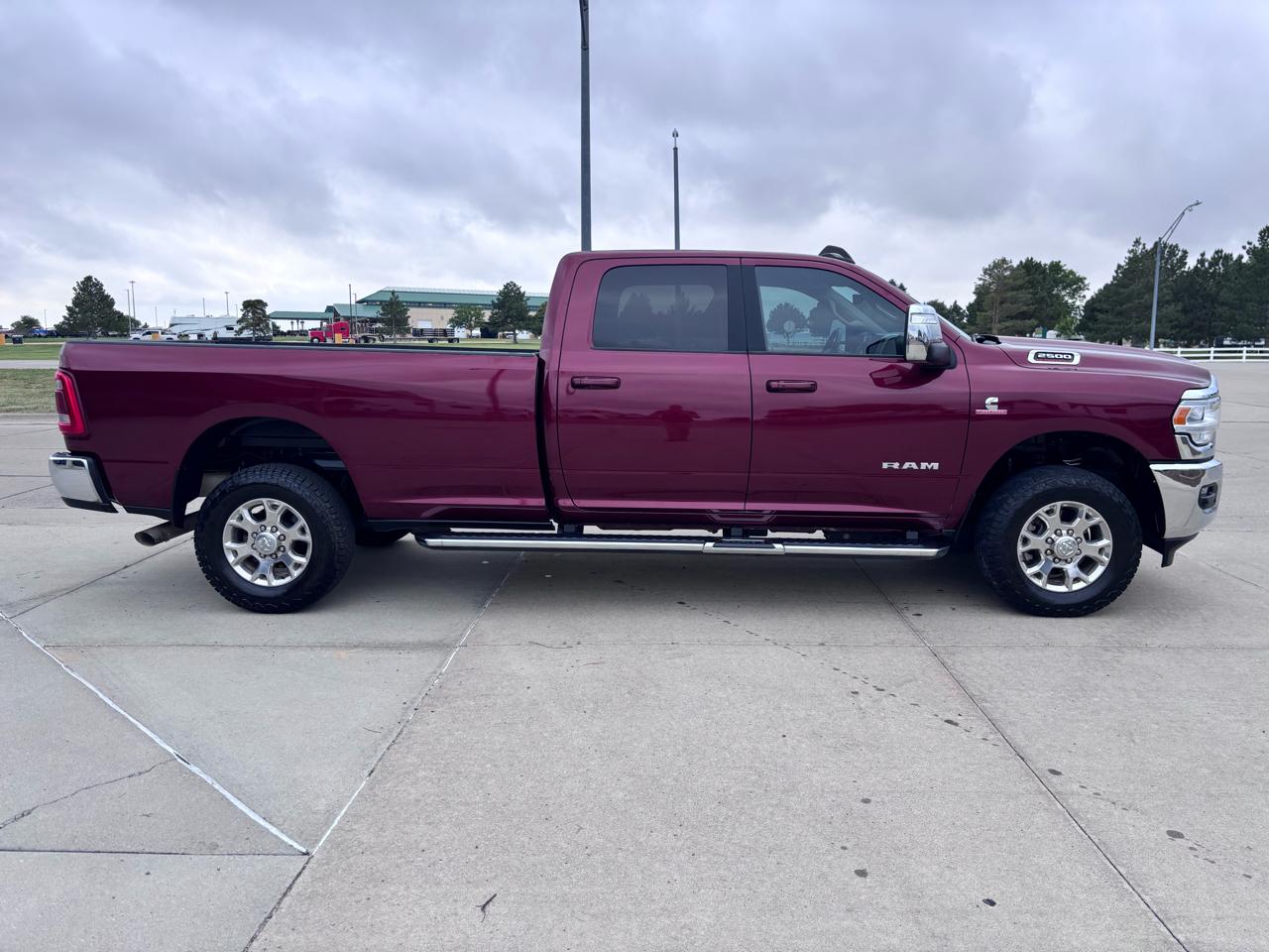 RAM 2500 Laramie 4x4 Crew Cab 8' Box 2023
