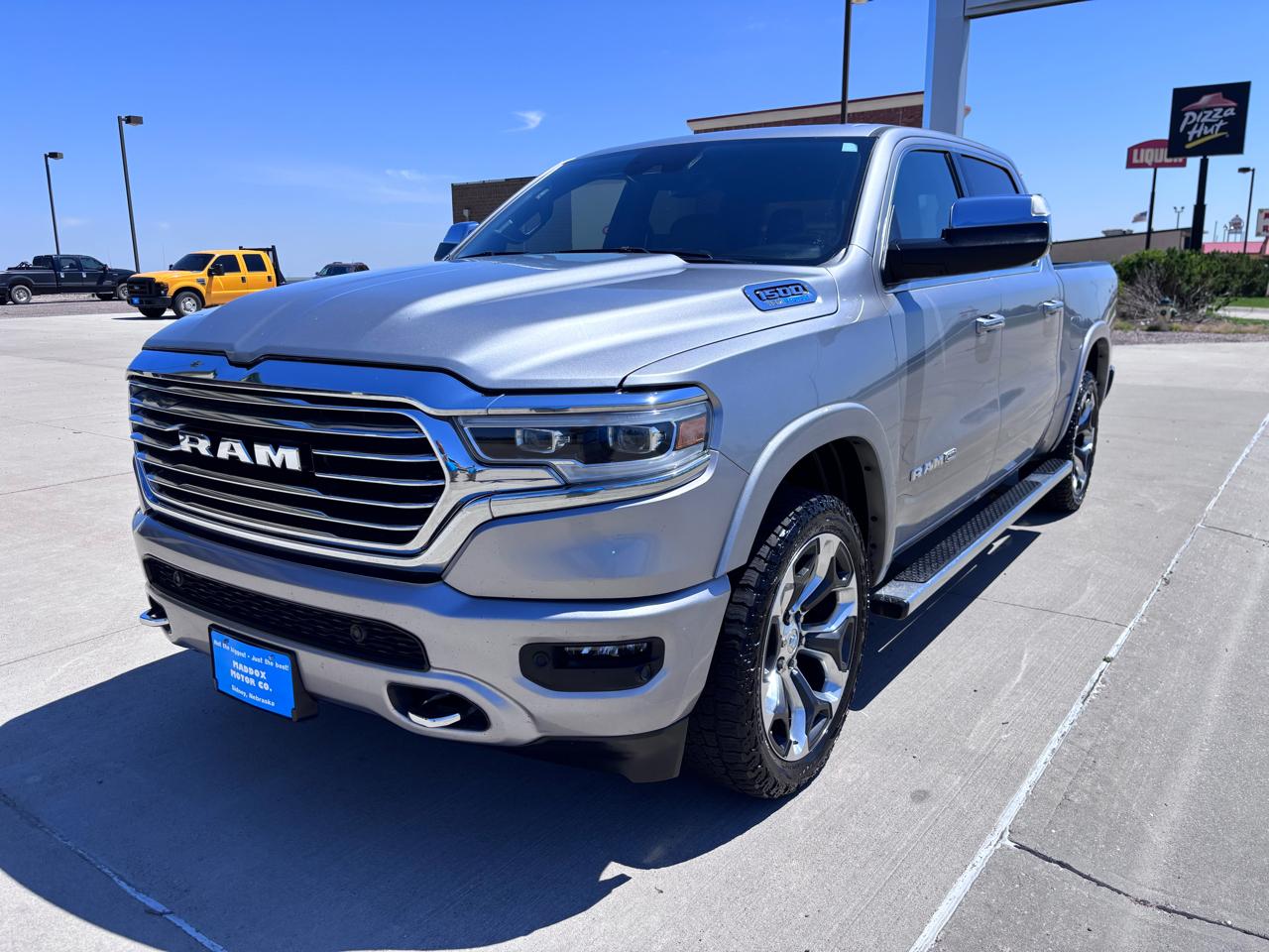 2022 RAM 1500 Longhorn 4x4 Crew Cab 5'7" Box