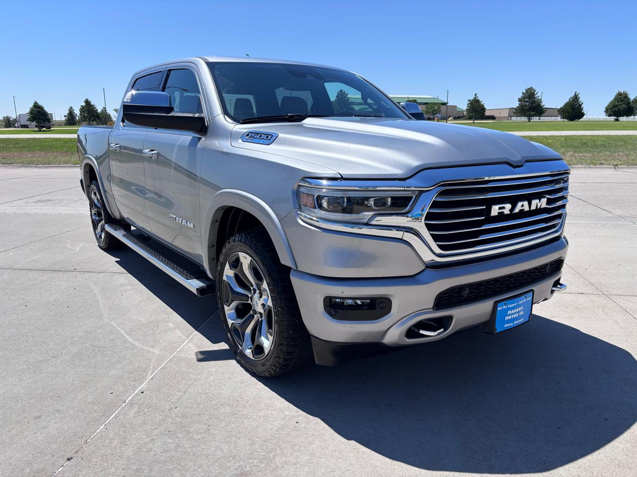 RAM 1500 Longhorn 4x4 Crew Cab 5'7" Box 2022
