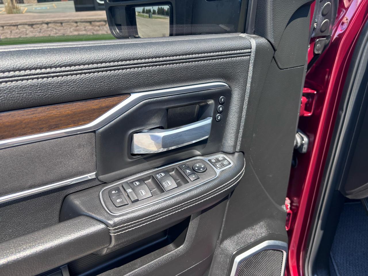 RAM 2500 Laramie 4x4 Crew Cab 6'4" Box 2023
