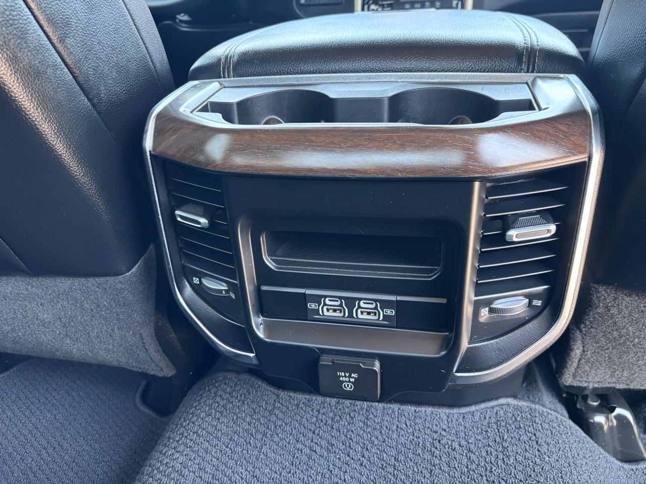 RAM 2500 Laramie 4x4 Crew Cab 6'4" Box 2023