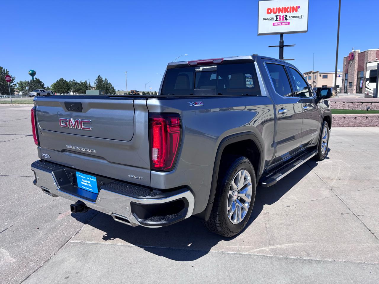 GMC Sierra 1500 4WD Crew Cab 147" SLT 2020