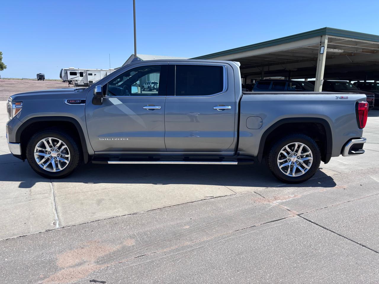 GMC Sierra 1500 4WD Crew Cab 147" SLT 2020